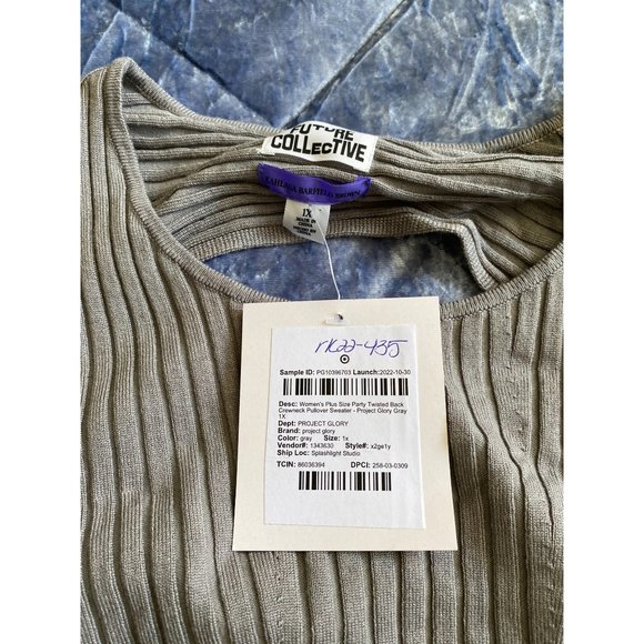 Women's Party Twisted Back Crewneck Pullover Sweater Future Collective Gray 1X - Picture 5 of 10